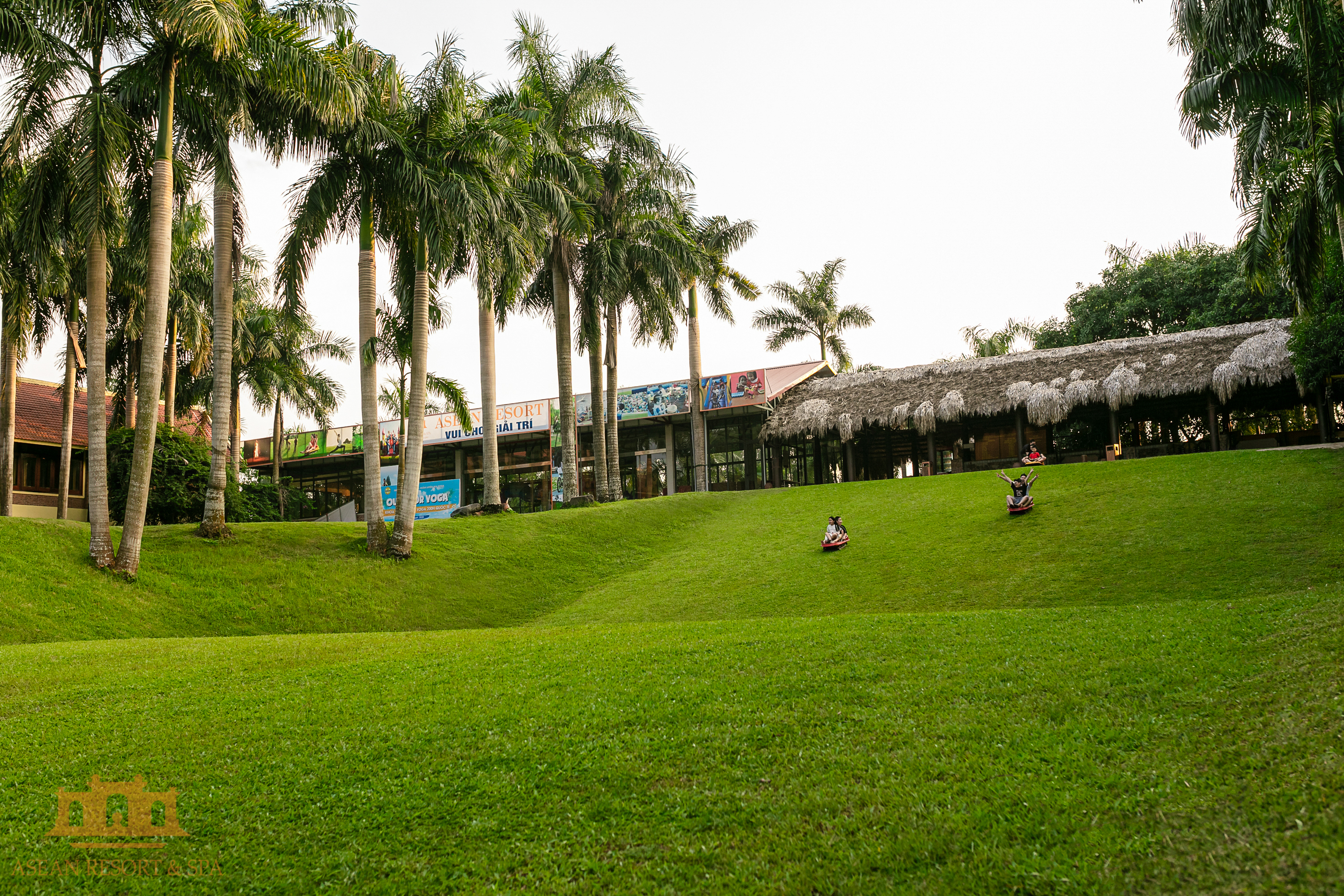 Trượt cỏ tại Asean Resort