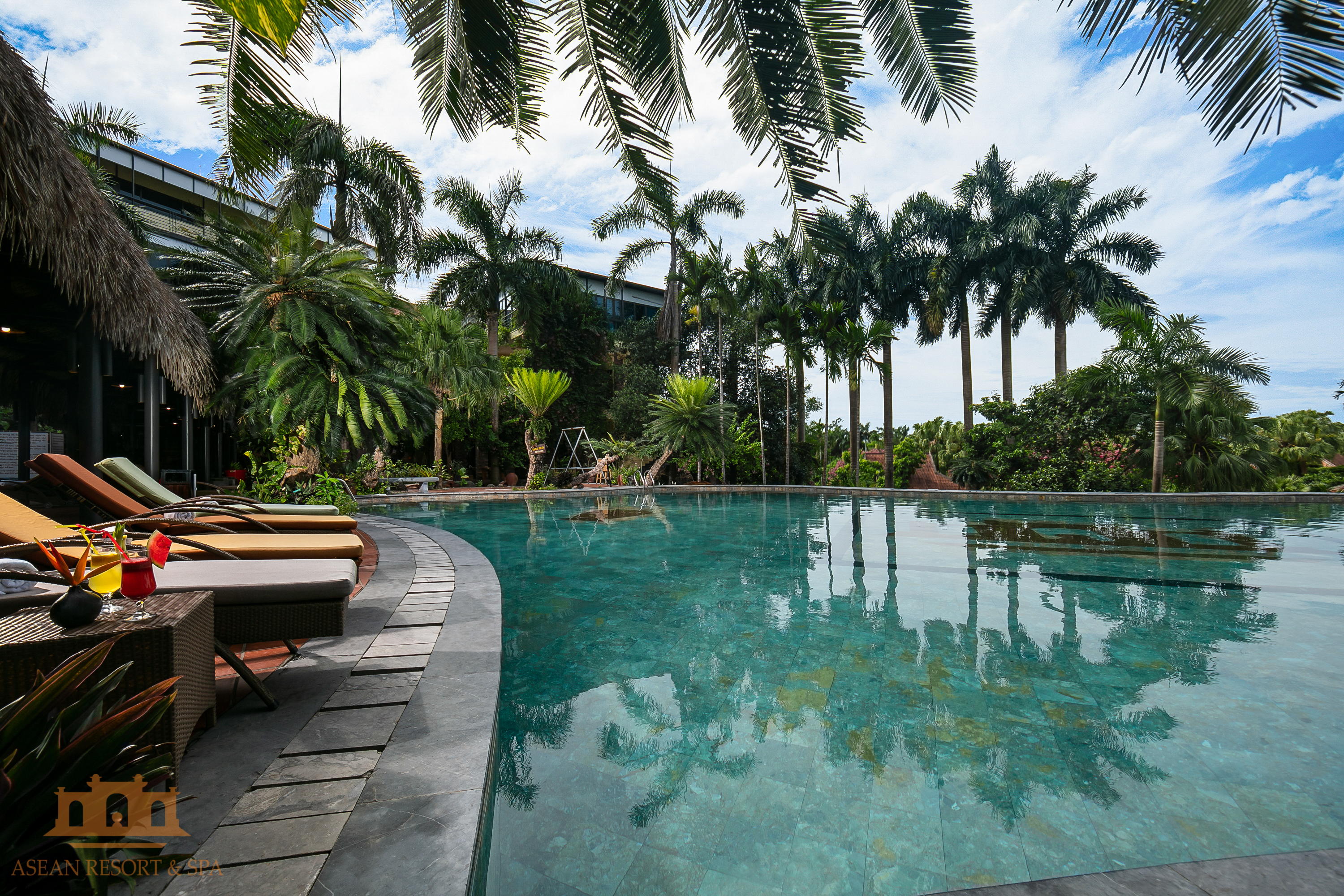 Bể bơi tại ASEAN Resort