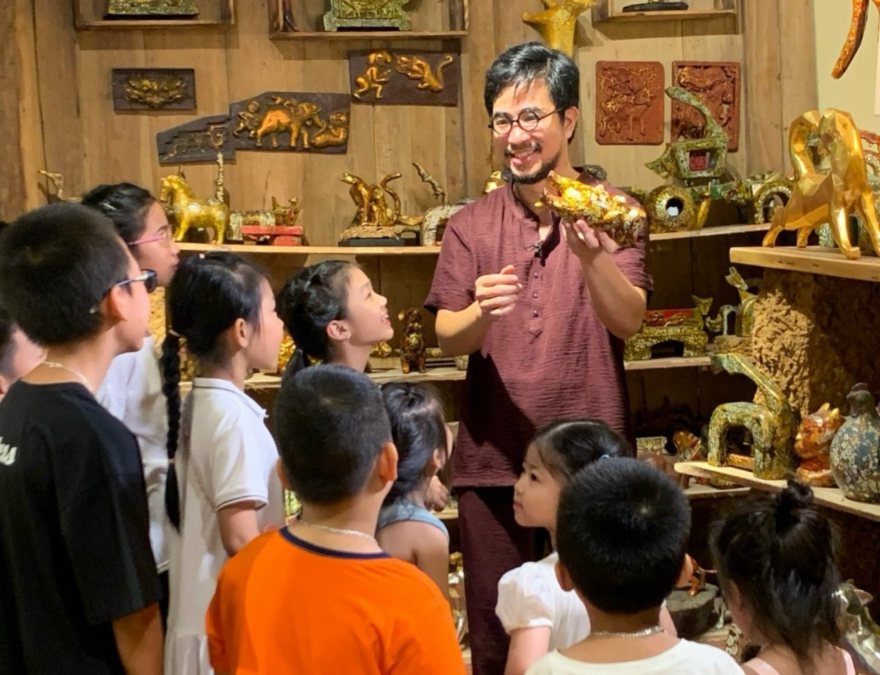 Hướng dẫn viên du lịch